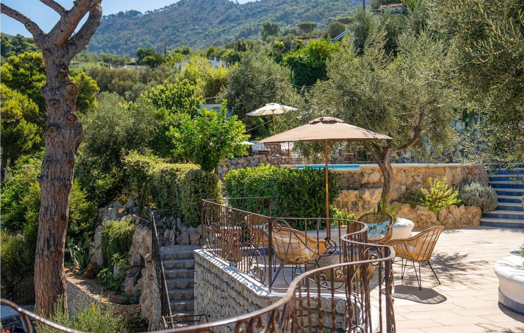 Beautiful Home In Anacapri With Kitchen Exterior foto